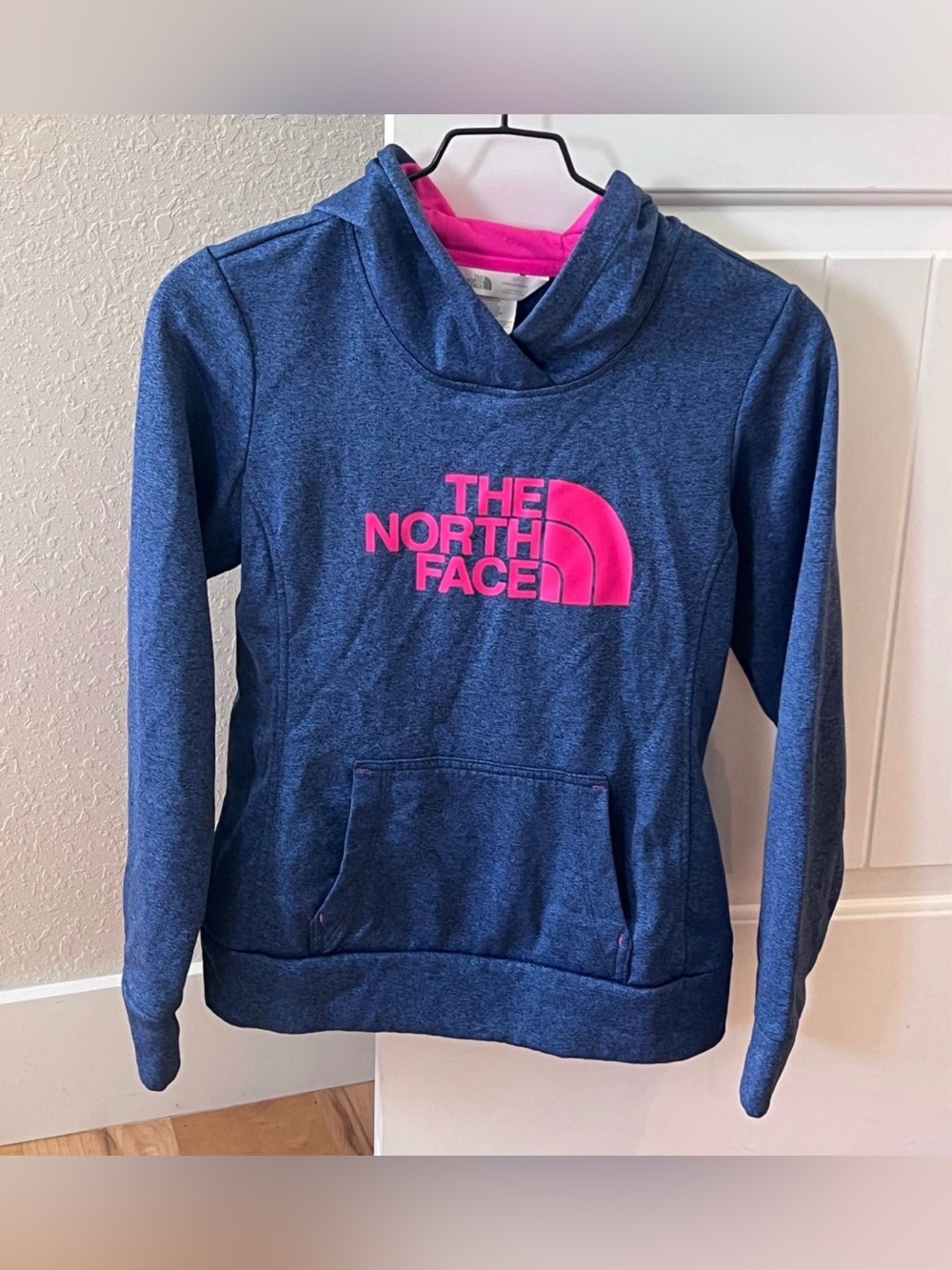 Ladies size small- The North Face Half Dome Fleece Hoodie